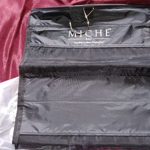 Miche Prima/Demi Closet Shell holder. New